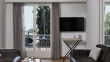 Apartamento estándar | Zona de estar | Una Smart TV