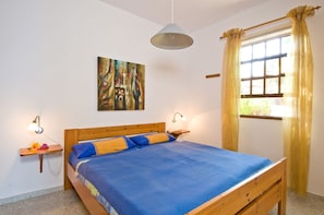 1 slaapkamer, een kluis op de kamer, wifi, beddengoed