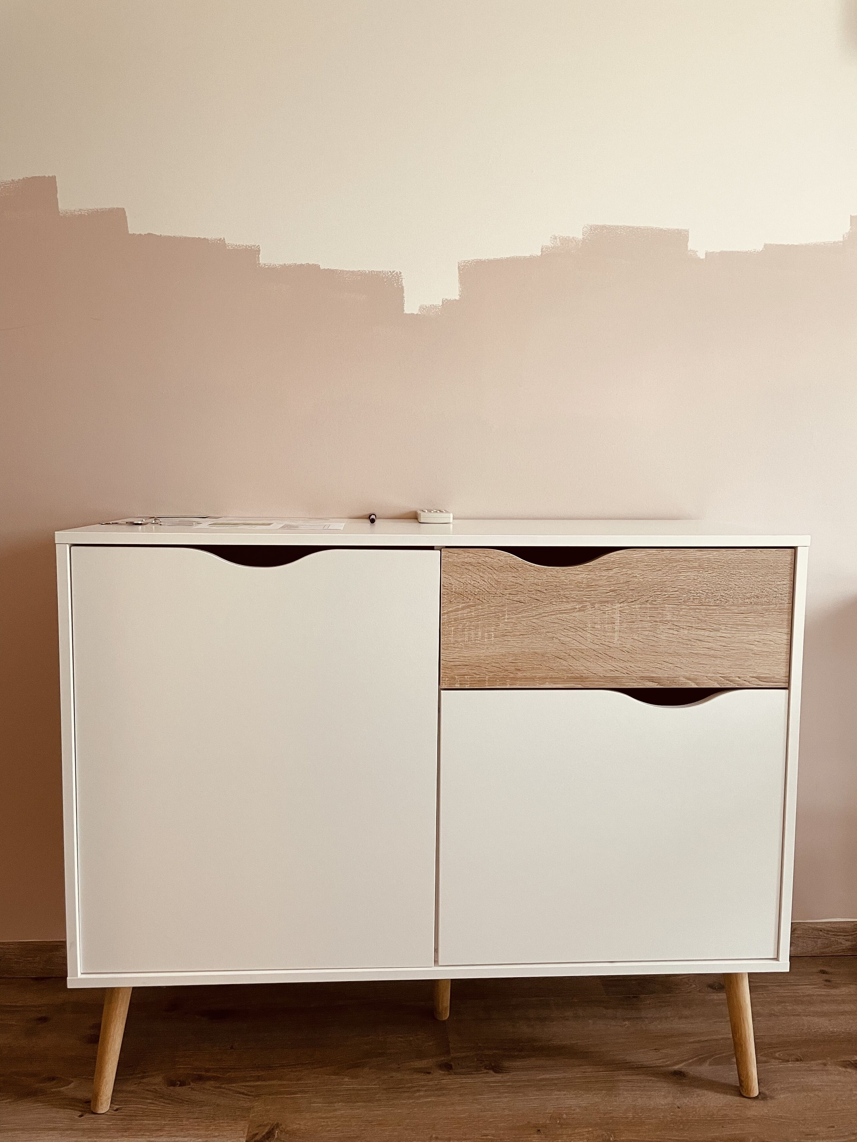 deluxe room | 1 bedroom, individually decorated, blackout curtains, iron/ironing board