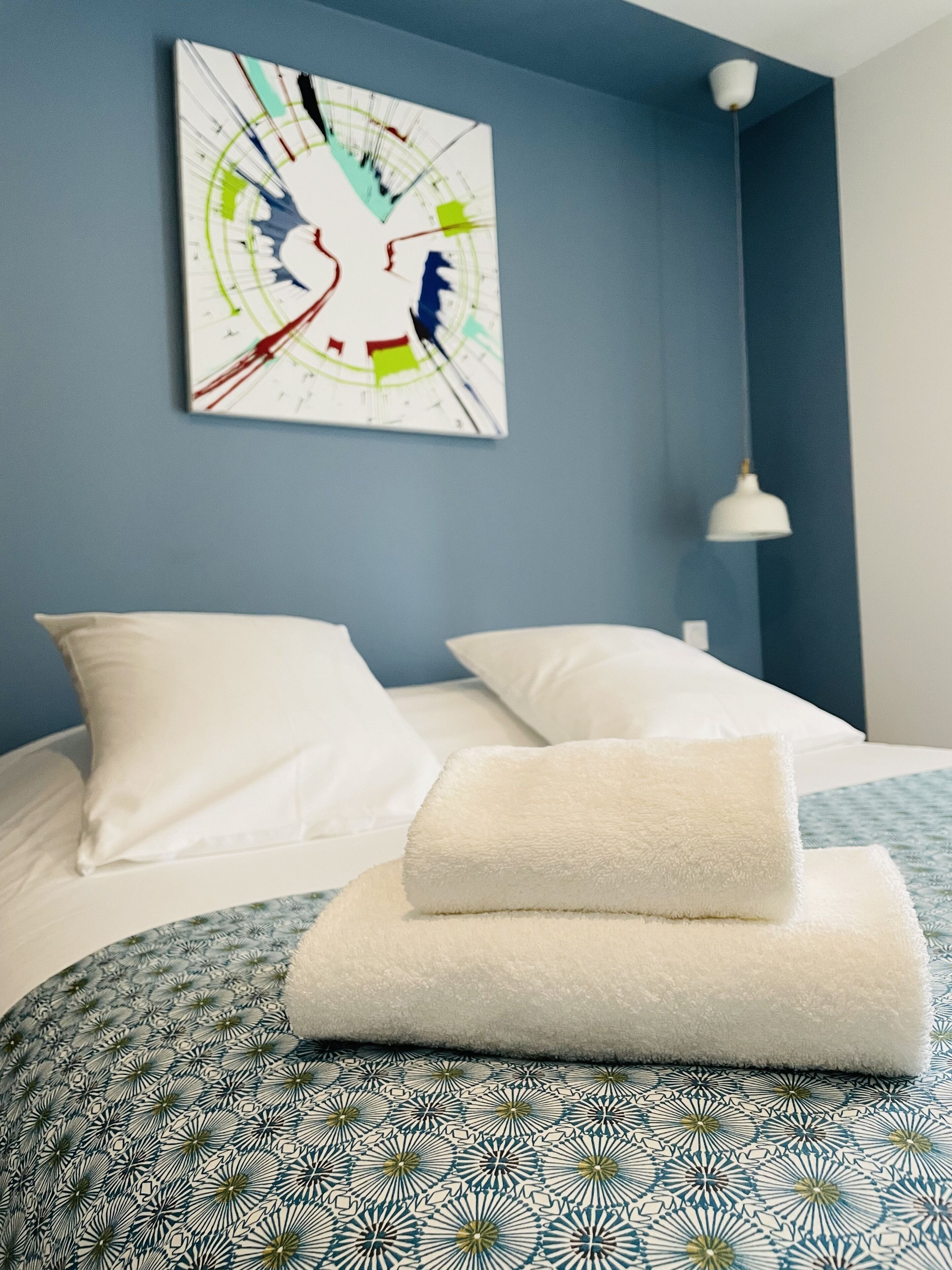 deluxe room | 1 bedroom, individually decorated, blackout curtains, iron/ironing board