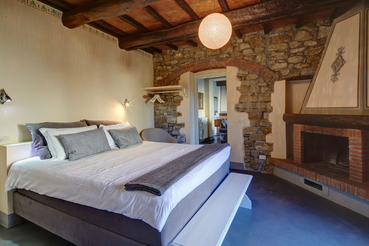 House, 2 Bedrooms | 2 bedrooms, hypo-allergenic bedding, individually furnished, free WiFi