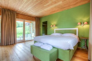 Ropa de cama hipoalergénica, muebles diferentes y wifi gratis 