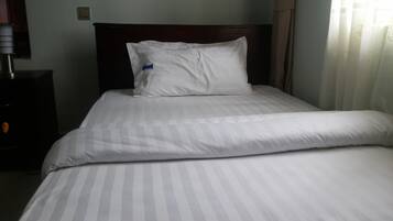 Chambre Double Exécutive | Décoration personnalisée, bureau, chambres insonorisées, Wi-Fi gratuit