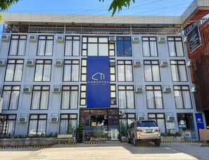 Fachada da propriedade