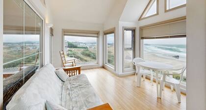 Two adjacent near beach condos w/ gorgeous ocean views - dogs are OK