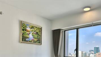 Standard Apartment, 3 Bedrooms | Premium bedding, down comforters, memory foam beds