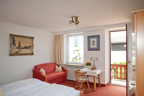 1 bedroom, in-room safe, desk, WiFi