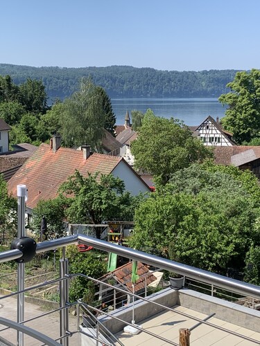 Silvia’s Apartment 2 with a lake view