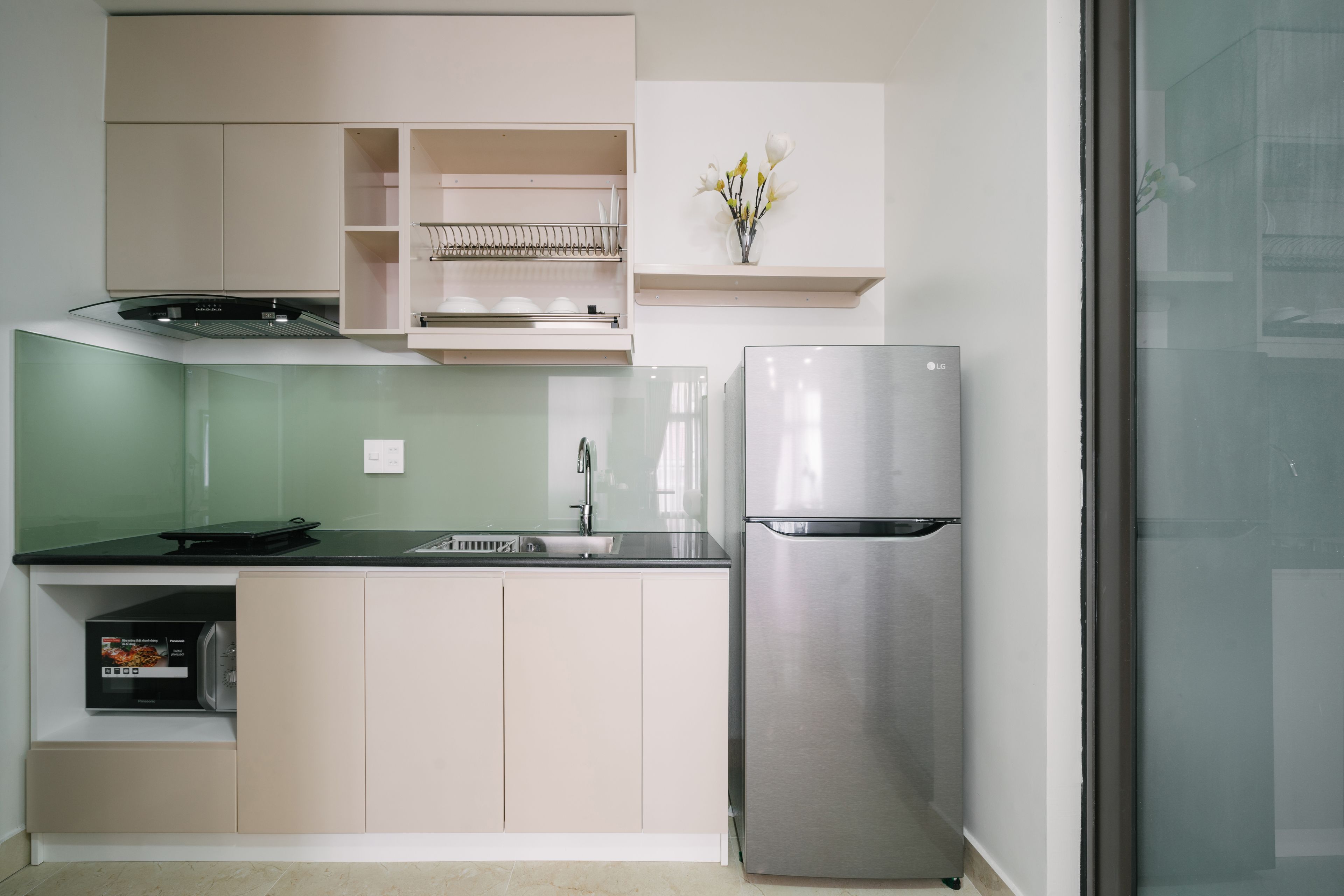 standard studio | private kitchen | electric kettle