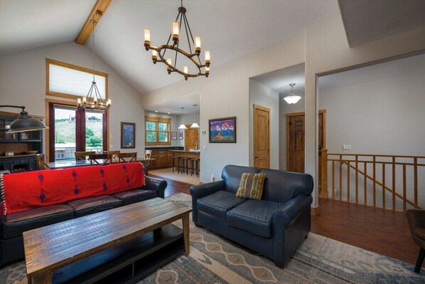 スマートテレビ、暖炉