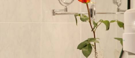 Hårføner og håndklær