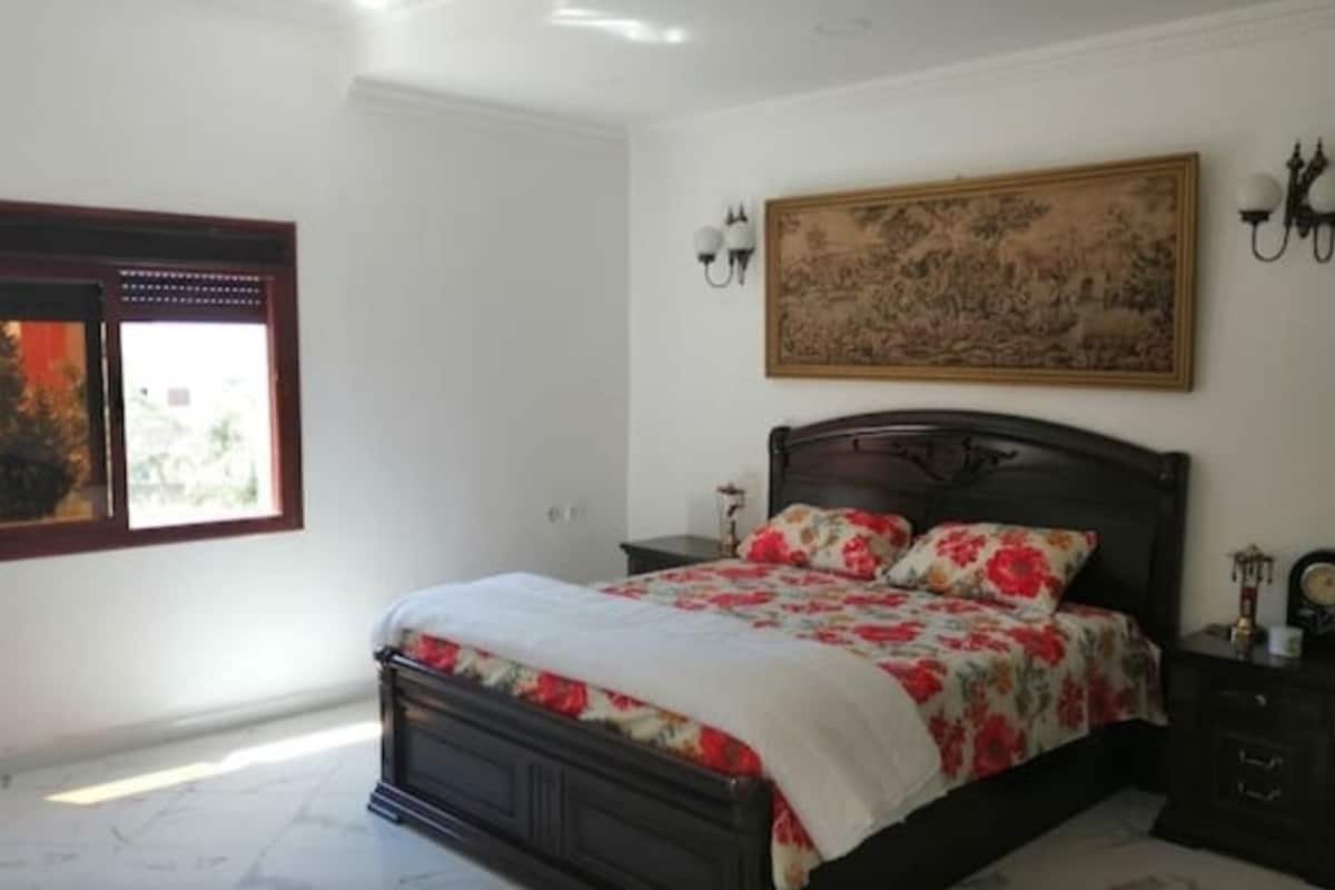 Chambre Familiale Double ou avec lits jumeaux, 1 chambre, vue piscine