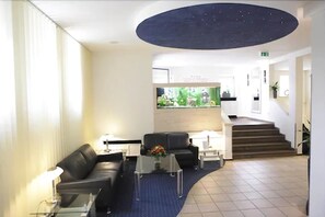 Lobby sitting area - Stadthotel Kassel (Kassel)