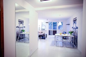 Comfort Apartment | Iron/ironing board, free WiFi, bed sheets