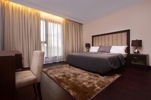 Premium bedding, in-room safe, desk, soundproofing