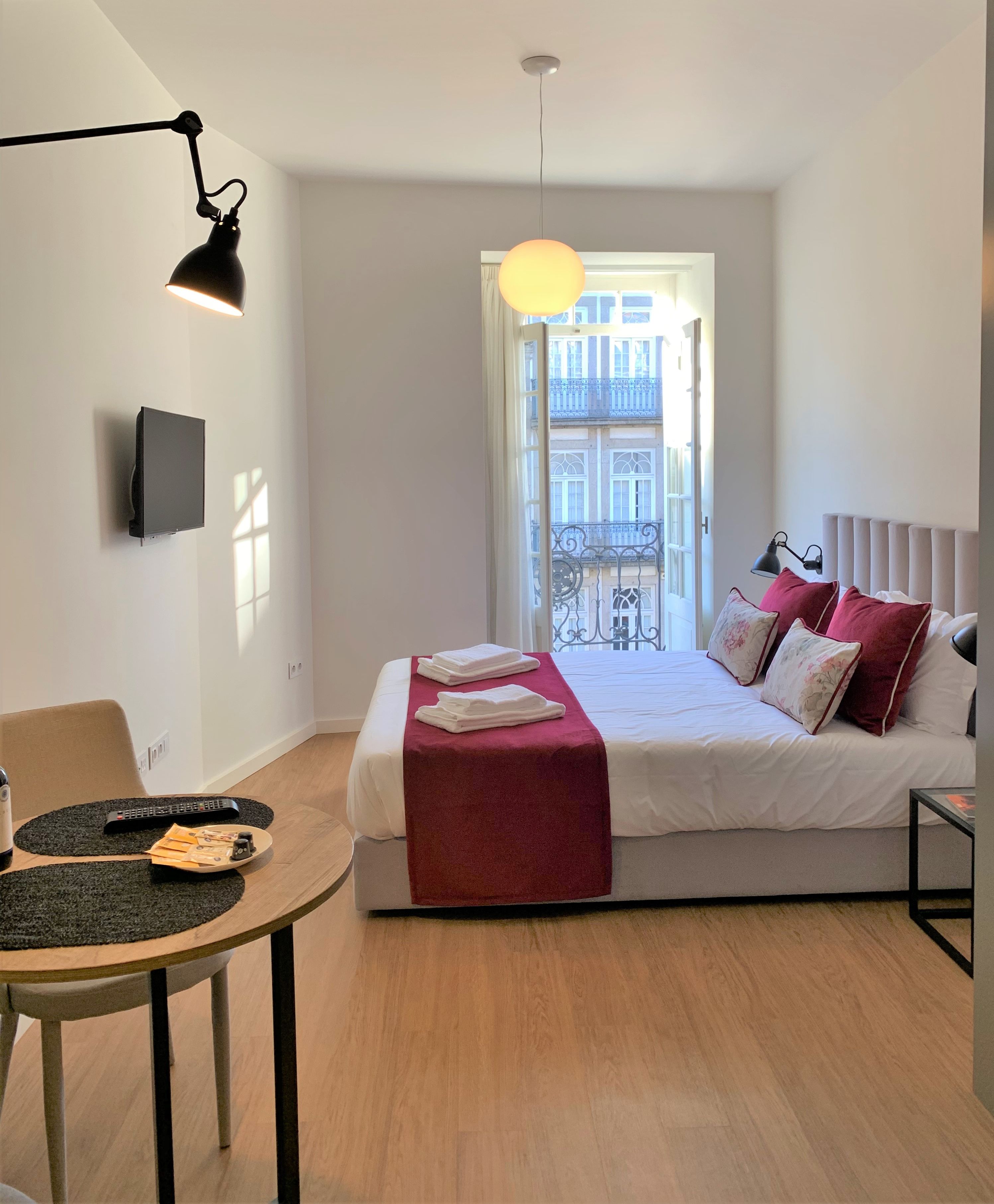 Studio, Balcony, City View (Prime 3) | Premium bedding, down comforters, memory foam beds, in-room safe