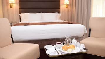 Quarto luxo | Frigobar, individualmente decorados, individualmente mobiliados