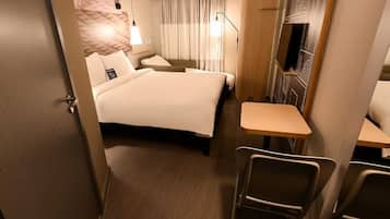 Phòng Tiêu chuẩn, 1 giường đôi và sofa giường | Truy cập Internet không dây miễn phí, bộ trải giường