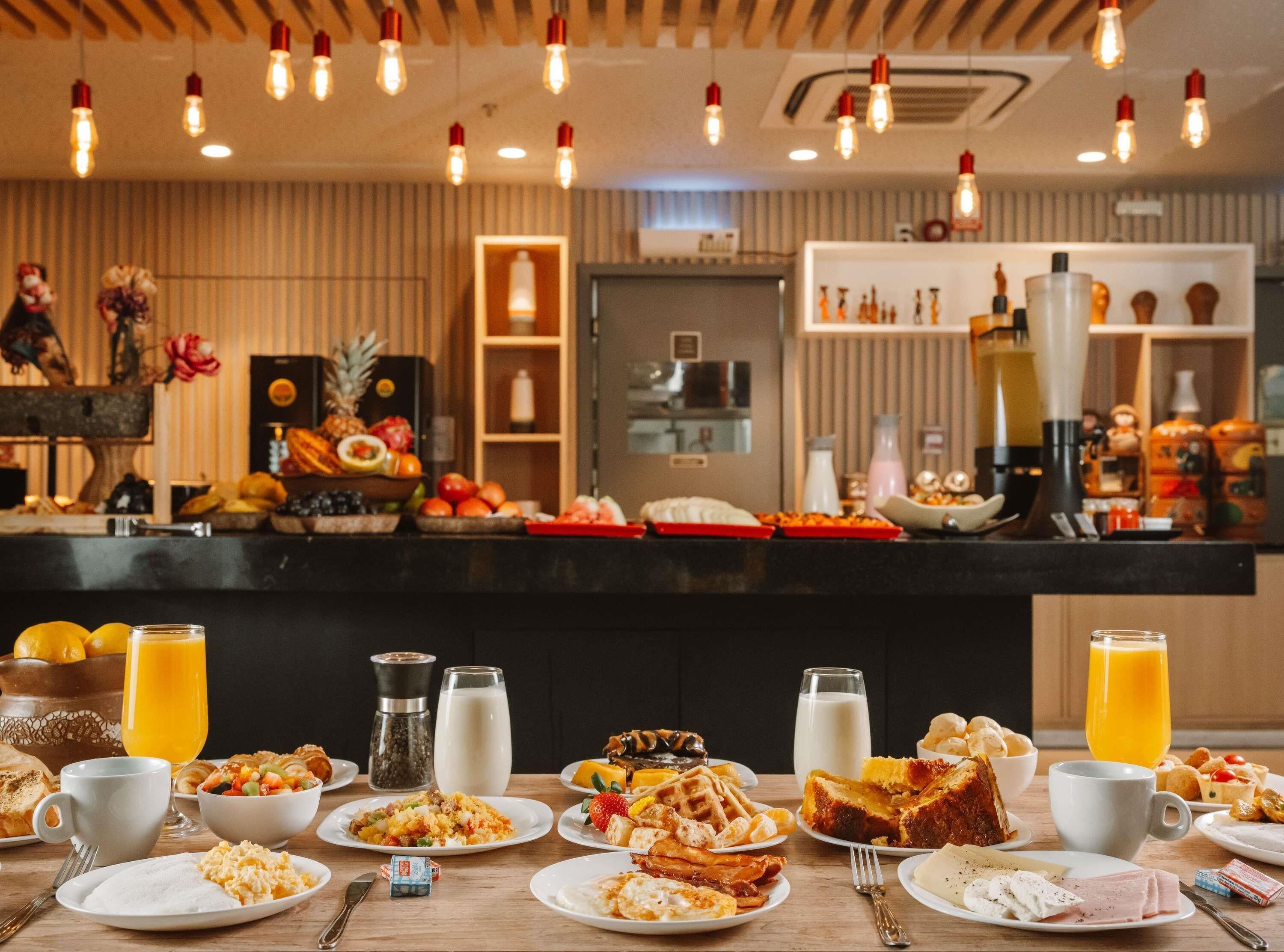Daily buffet breakfast for a fee