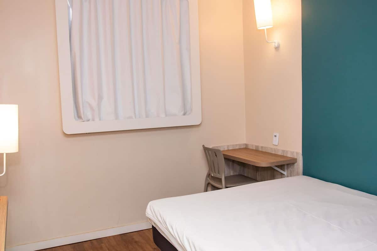1 habitación, minibar, caja de seguridad en la habitación y escritorio