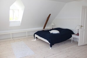 Quadruple Room, Private Bathroom