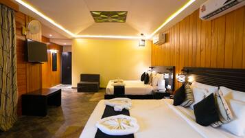 Family Cottage | Memory foam beds, bed sheets