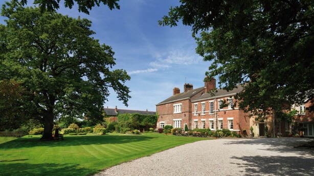 Exterior - Singleton Lodge Country House Hotel (Poulton-le-Fylde)