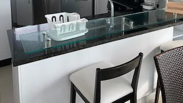 Căn hộ | Bếp riêng | Dụng cụ pha cà phê/trà, tủ lạnh, lò vi sóng, lò nướng