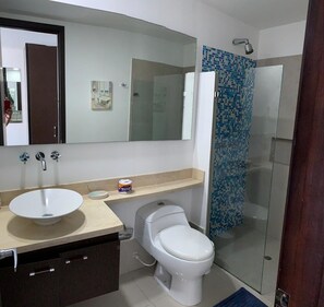 Apartment | Bathroom