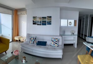 アパートメント | リビング エリア | 薄型テレビ