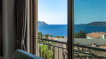 Suite Supérieure, 2 chambres, accessible aux personnes à mobilité réduite, vue mer | Coin séjour