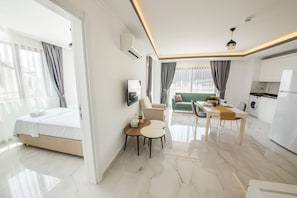 Superior Suite, 2 Bedrooms, Accessible, Sea View - Cedrus Suites (Kas)