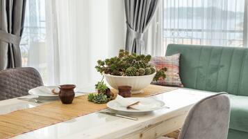 Superior Suite, 2 Bedrooms, Accessible, Sea View | Premium bedding, Tempur-Pedic beds, in-room safe, blackout curtains