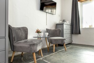 Classic Double Room, 1 King Bed (Coombe Farm - Lily Lovedays) | Individually decorated, individually furnished, blackout drapes