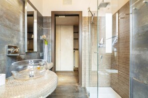 Appartement, 3 chambres | Salle de bain