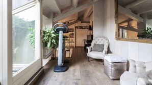 Unclassified image, 4 of 9, button - Garibaldi Penthouse (Milan)
