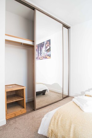 City Apartment, 2 Bedrooms, City View