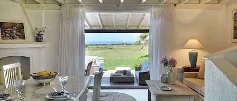 Villa | 4 bedrooms, Egyptian cotton sheets, premium bedding, desk