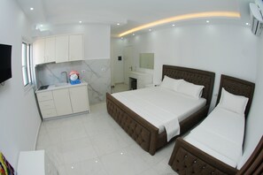 Standard Quadruple Room, Balcony - Hotel Anna (Ksamil)