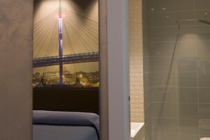 In-room safe, individually decorated, individually furnished, desk