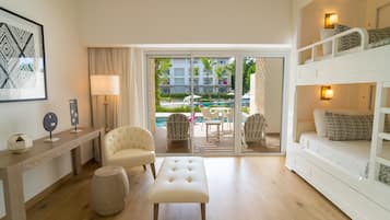 Family Club Junior Suite Swimout | 1 habitación y artículos del minibar gratis