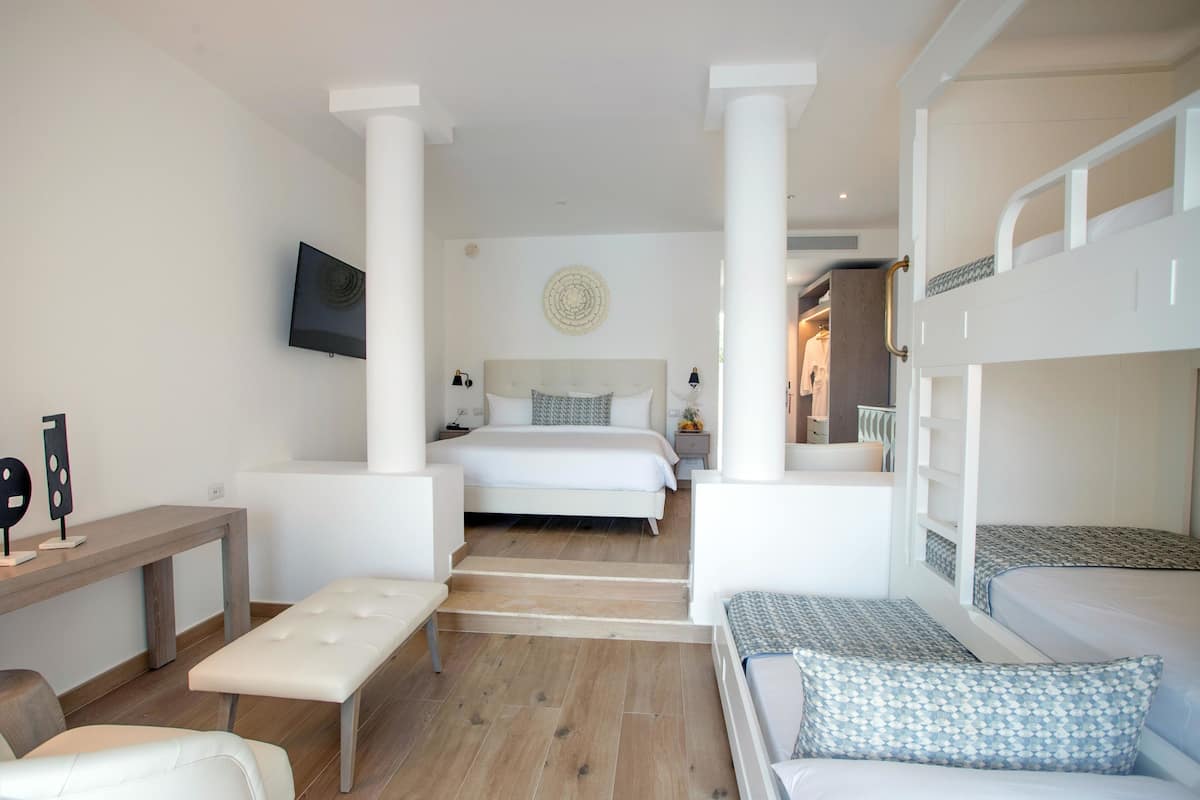 1 bedroom, free minibar, in-room safe, individually decorated