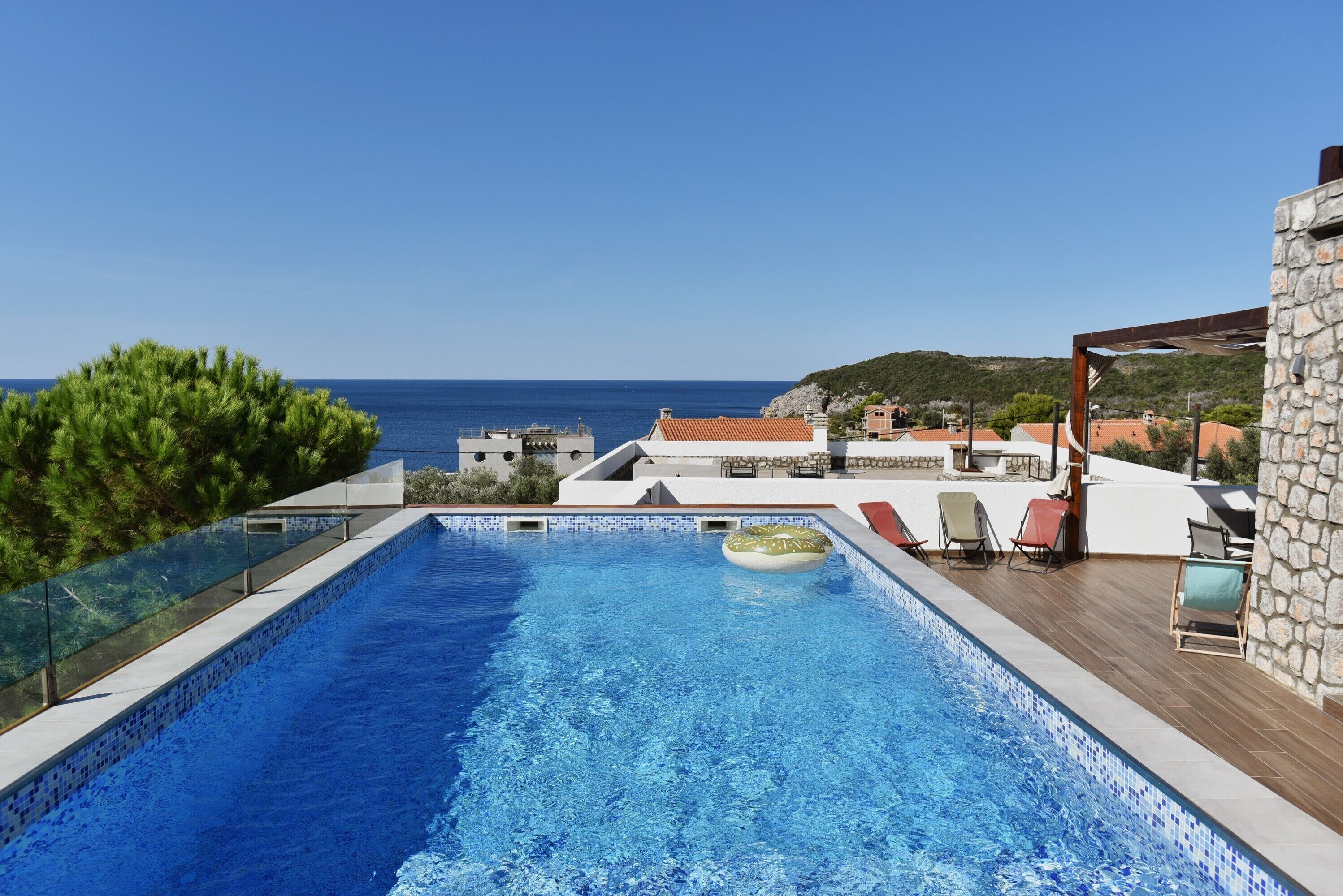 Piscine extérieure, piscine chauffée