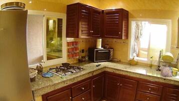 Vila Deluks | 5 kamar tidur dan seprai linen