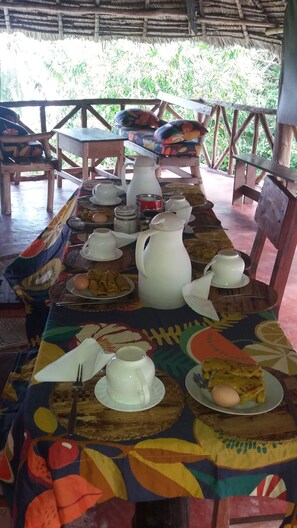 Sudah termasuk sarapan ala kontinental setiap hari