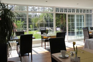 Desayuno buffet incluido todos los días 