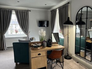 Lounge - The Devonshire Arms (Buxton)