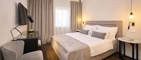 Ropa de cama de alta calidad, cubrecamas y colchones con pillow-top