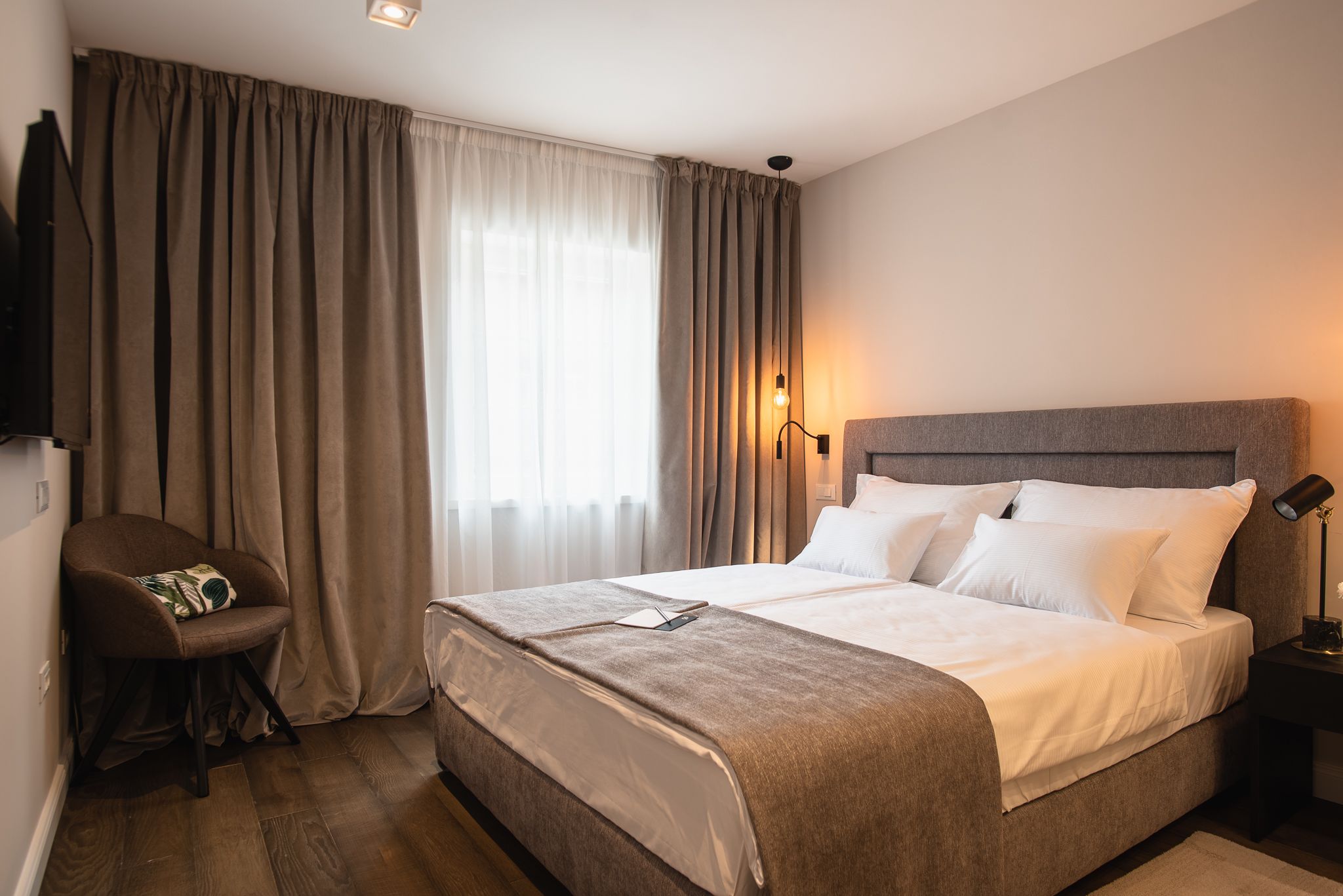 Premium bedding, down duvets, pillow-top beds, in-room safe