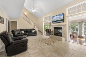 Flat-screen TV, fireplace